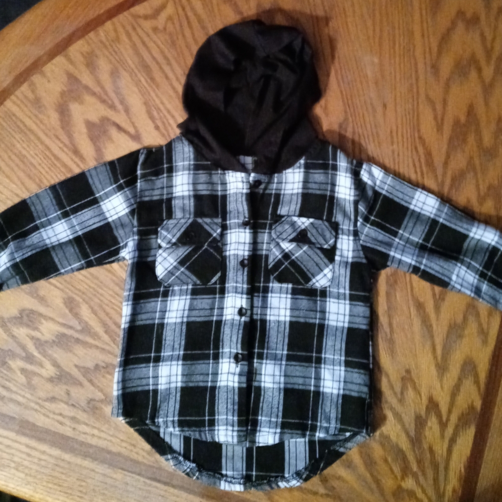 L) SHEIN Black and White Plaid Button Down Shirt